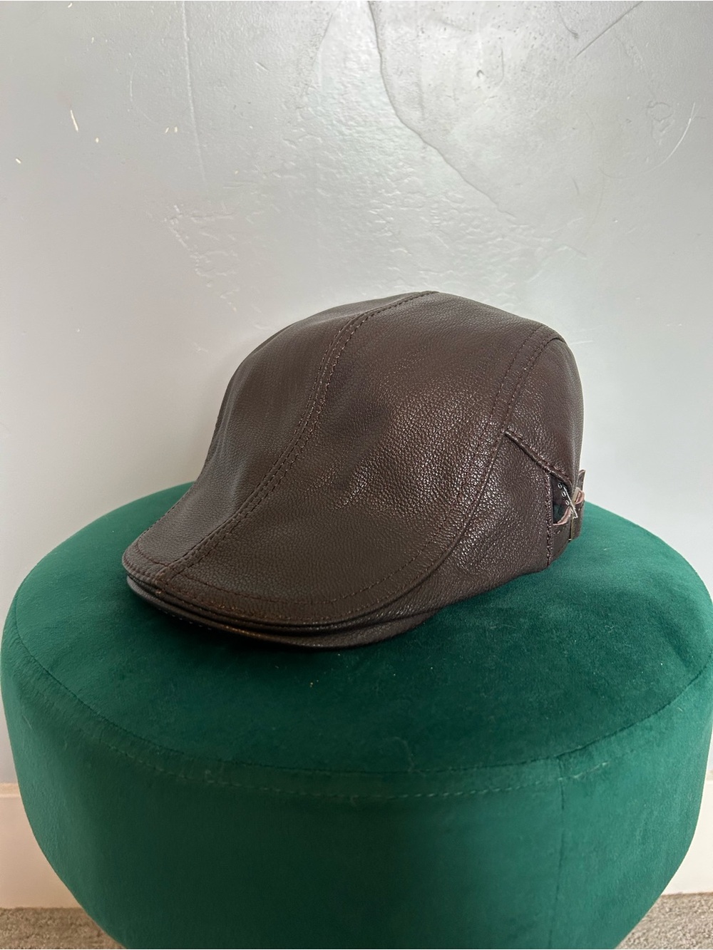 VOBOOM Men's Vintage 100% Leather Flat Black Gatsby Newsboy Driving Hat One Size